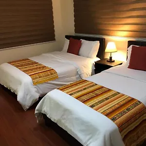 Homestay Hortensia's Casa De Huespedes Tababela